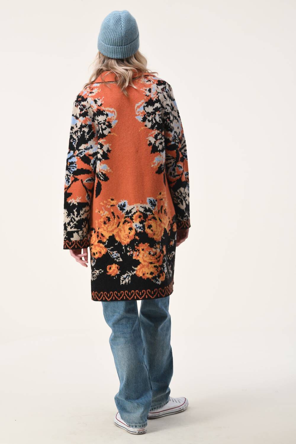 FLOWER JACQUARD COLLAR AND 3 BUTTONS CARDIGAN IN ORANGE, , alternate image number 7