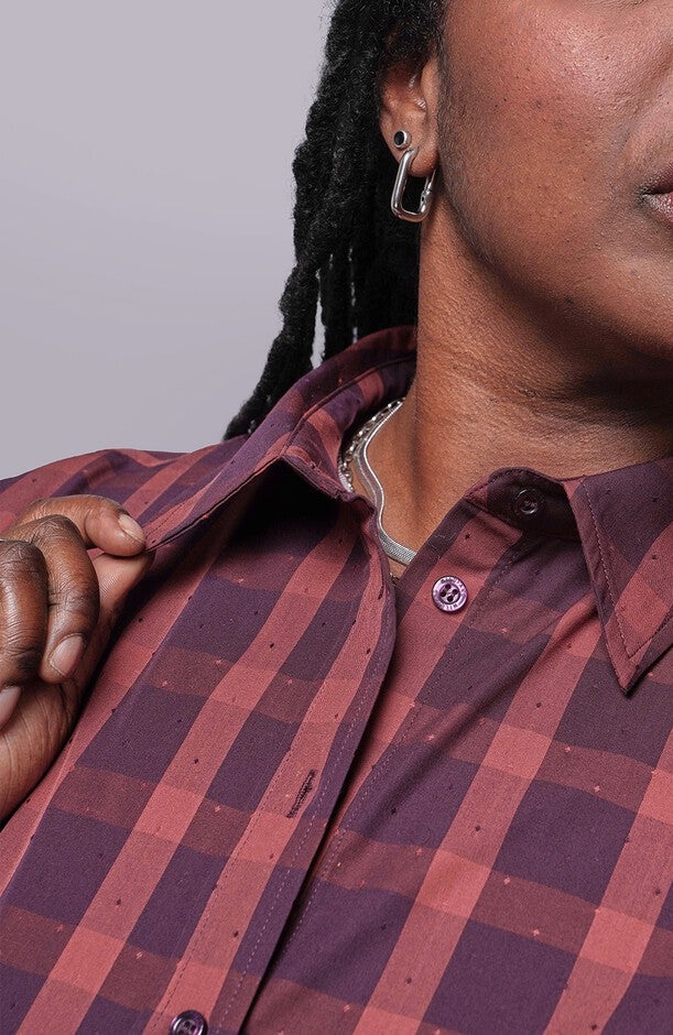 The Essential Long Sleeve Button Up, MERLOTCINNAMON / Burgundy, alternate image number 3