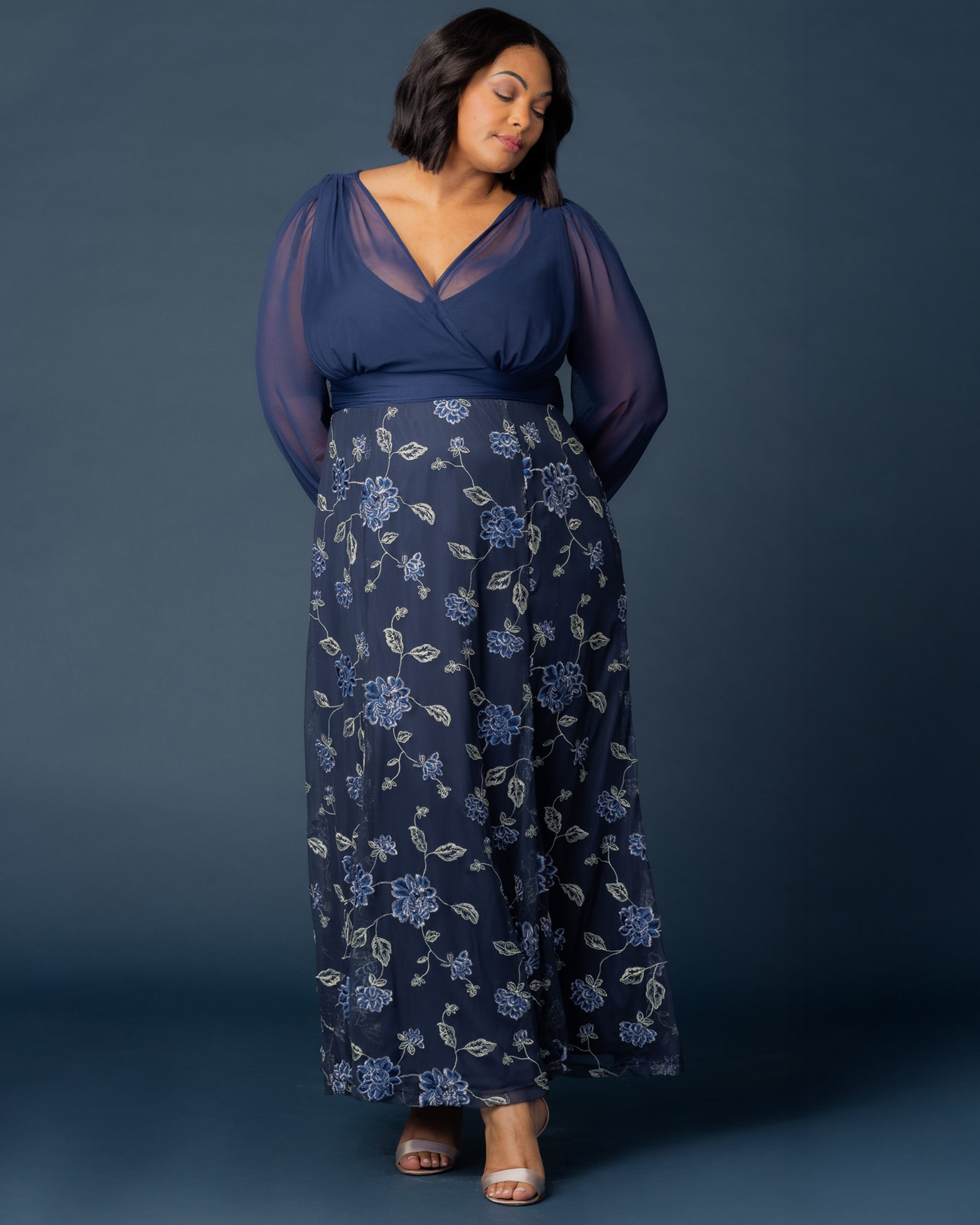 Isabella Embroidered Mesh Gown, NAVY BLUE BLOOMS / Navy, alternate image number 5