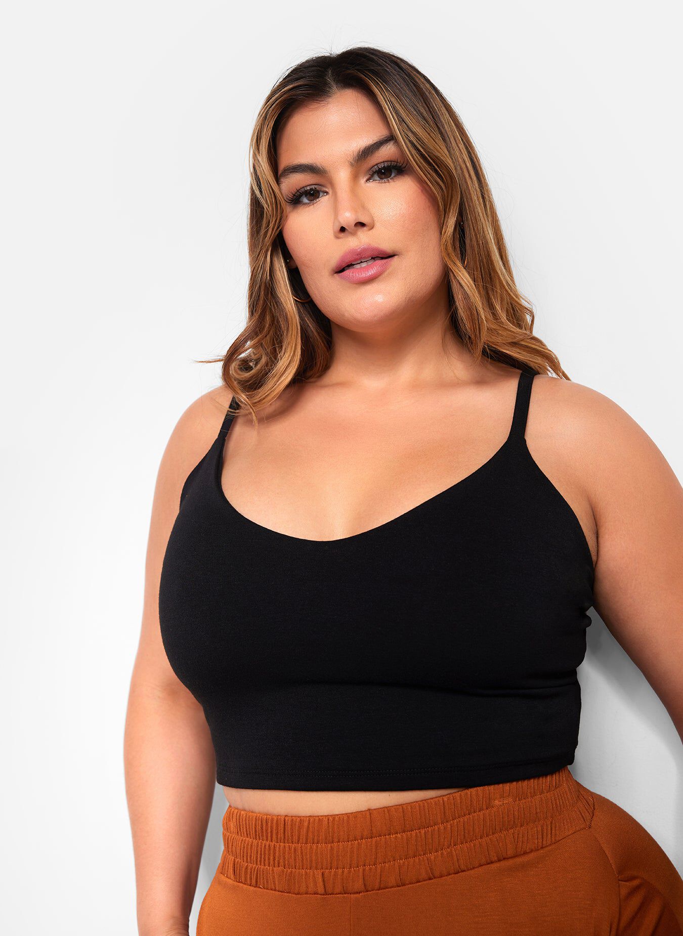 Essential V Neck Strappy Crop Top, Black / Black, alternate image number 2