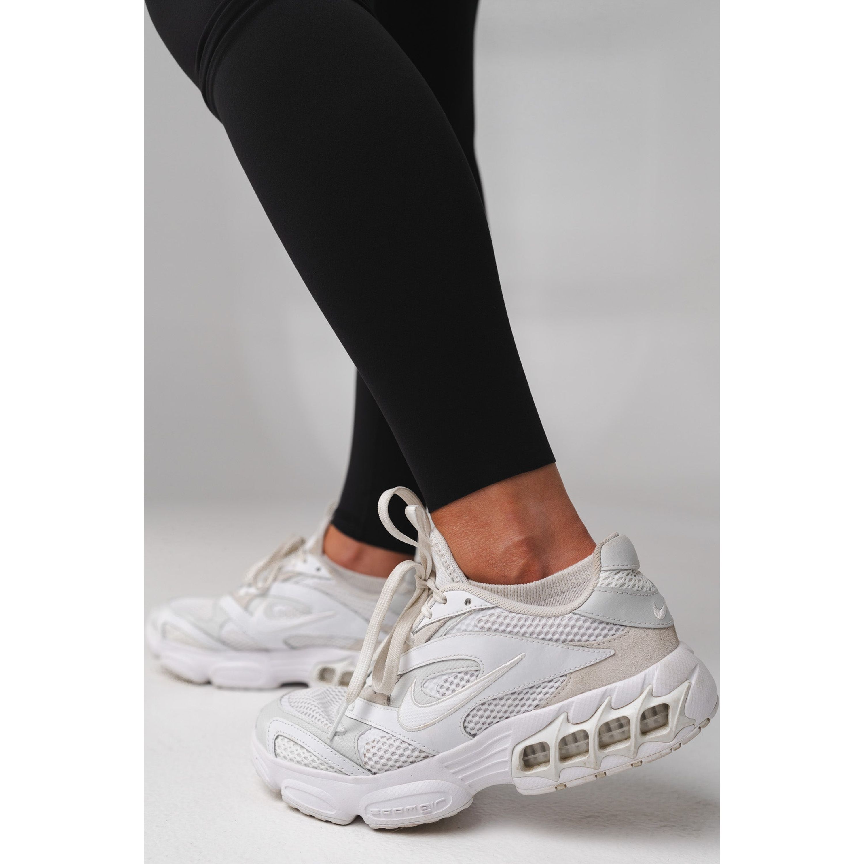 Cloud II Maternity Pant, Midnight / Black, alternate image number 5