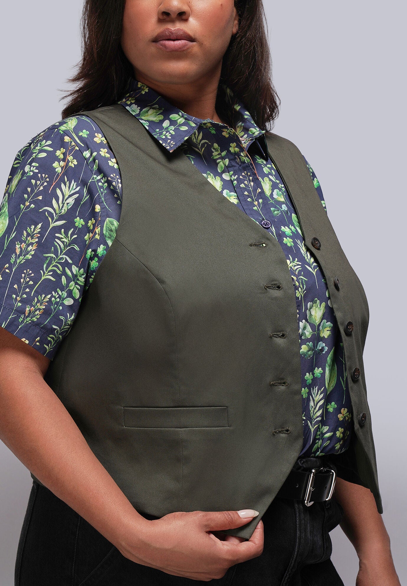 The Essential Vest, SPRUCE / Forest Green, alternate image number 5