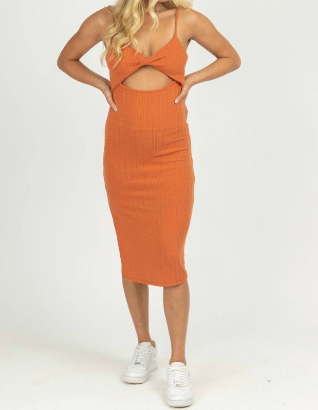 TWIST FRONT CUTOUT MIDI DRESS IN TERRACOTTA, , alternate image number null