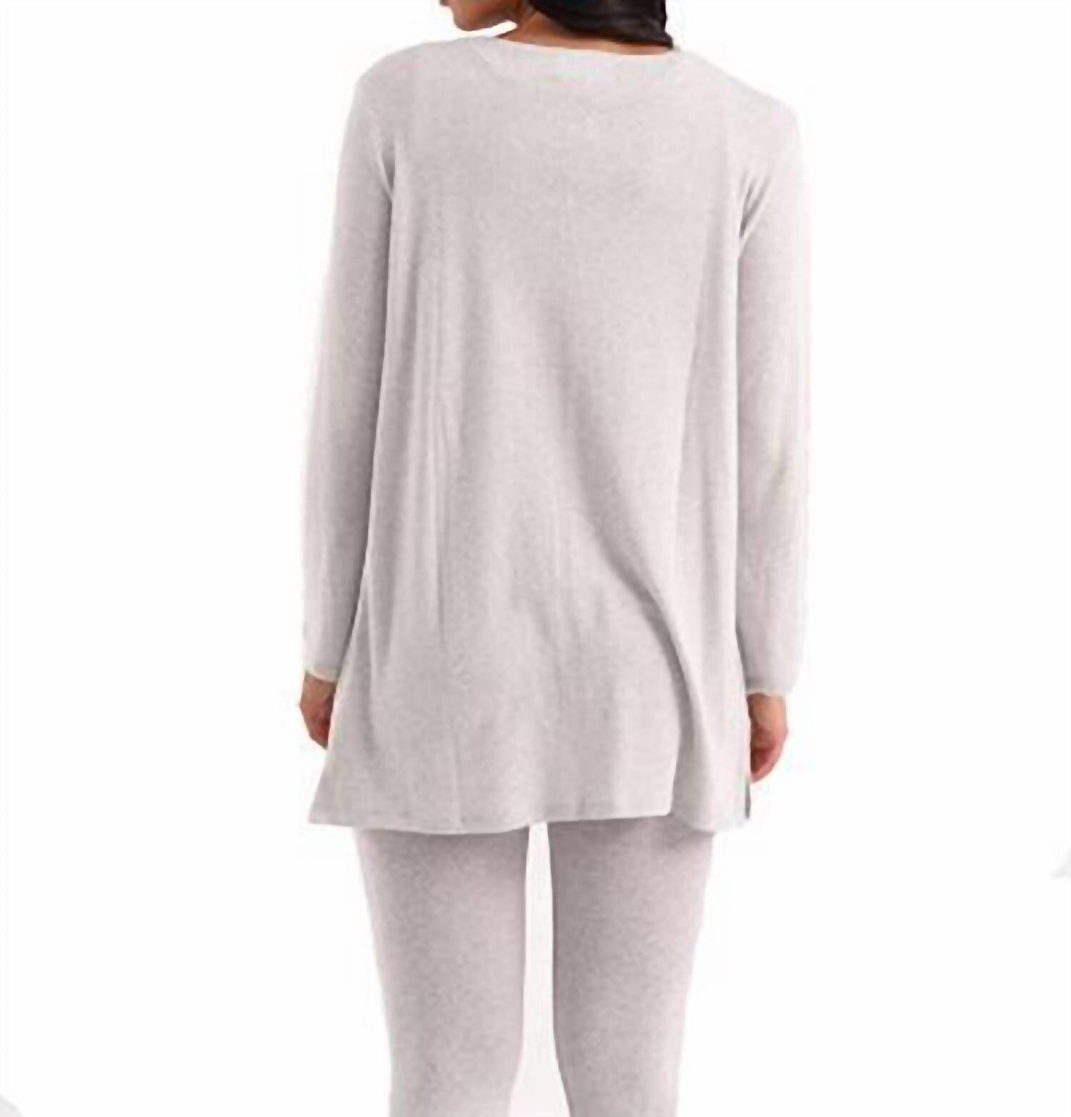 EMMA GROMMET V-NECK KASHMIRA TOP IN GRAY, Gray / Light Grey, alternate image number 1