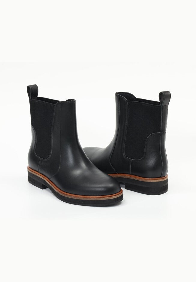 Genesys Leather Chelsea Boots, Black / Black, alternate image number 1