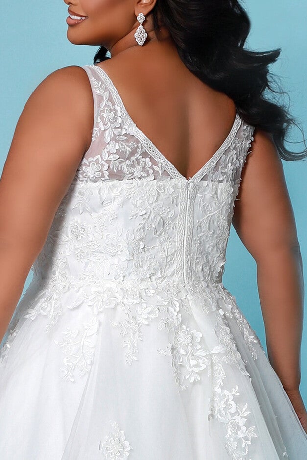 Marlowe Wedding Dress, Ivory / Ivory, alternate image number null