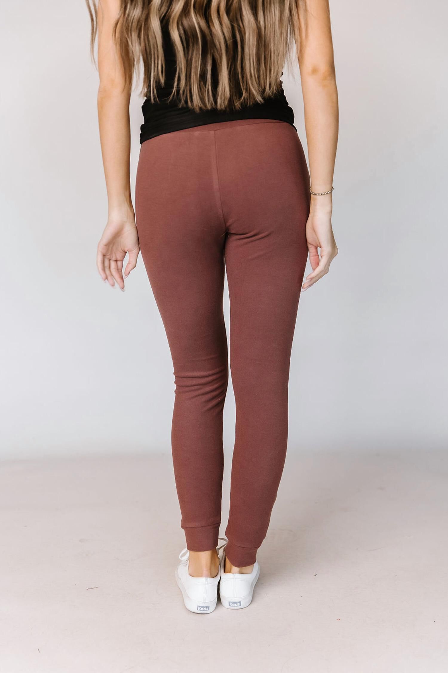 Performance Fleece Jogger In Mahogany, , alternate image number 4