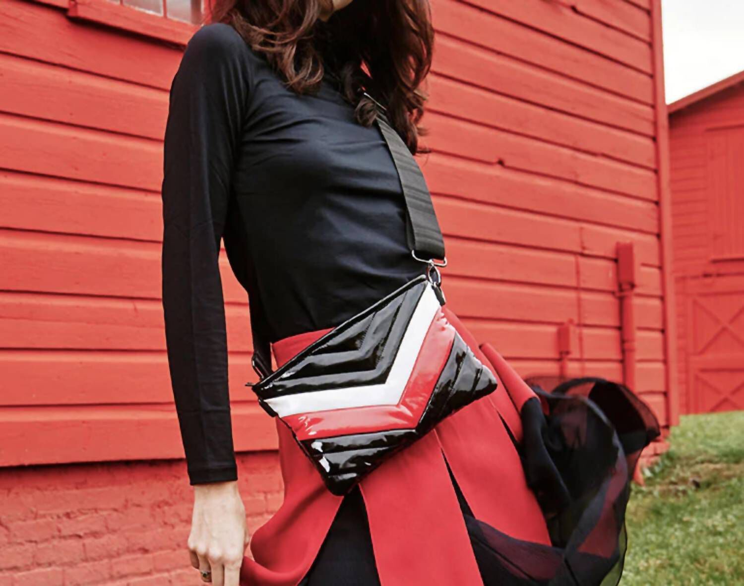 Vonn Chevron Crossbody Bag, , alternate image number 5