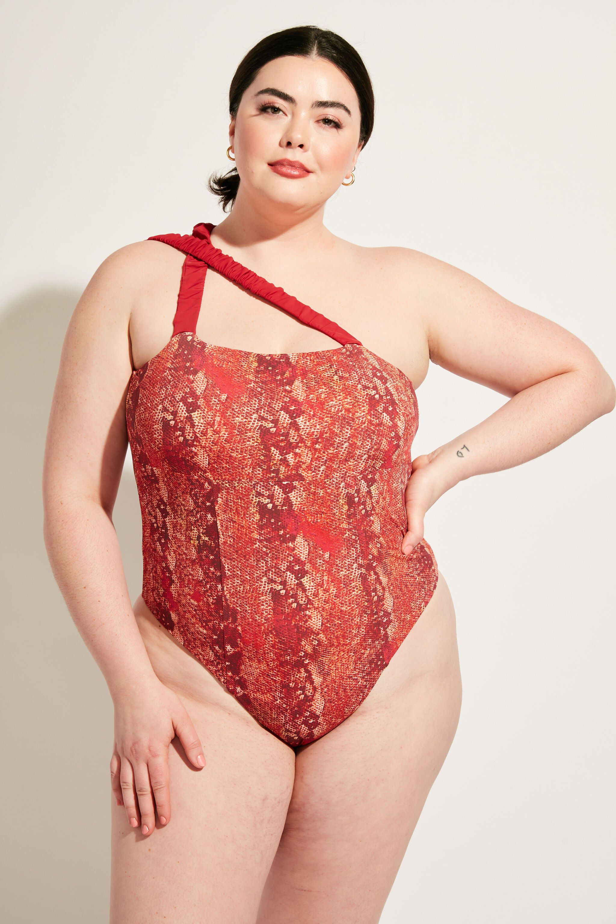 Wave One Piece II, IguanaMerlot / Red, hi-res image number 0