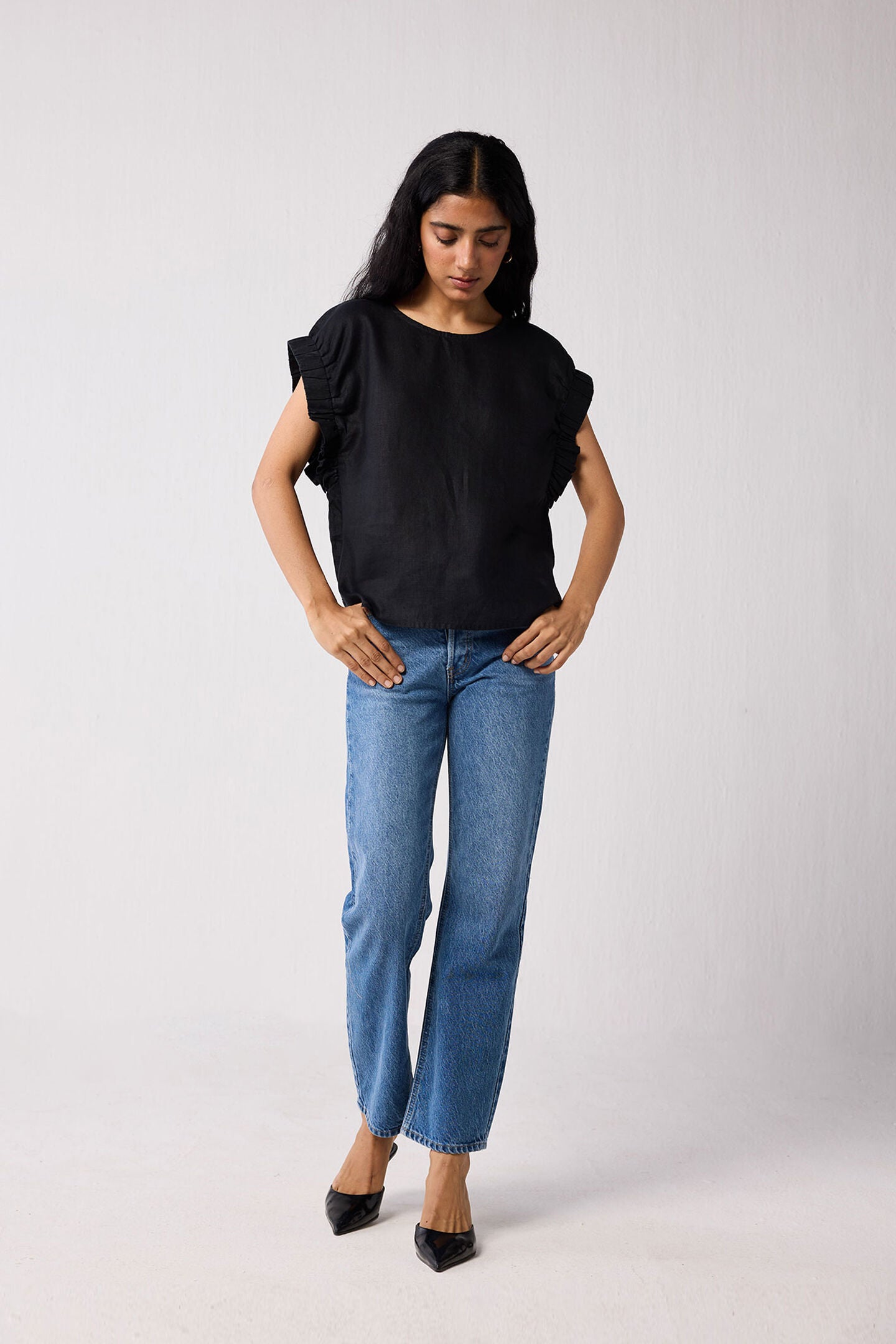 Hemp Top with Gathered Sleeve detail in Black, Black / Black, hi-res image number 0