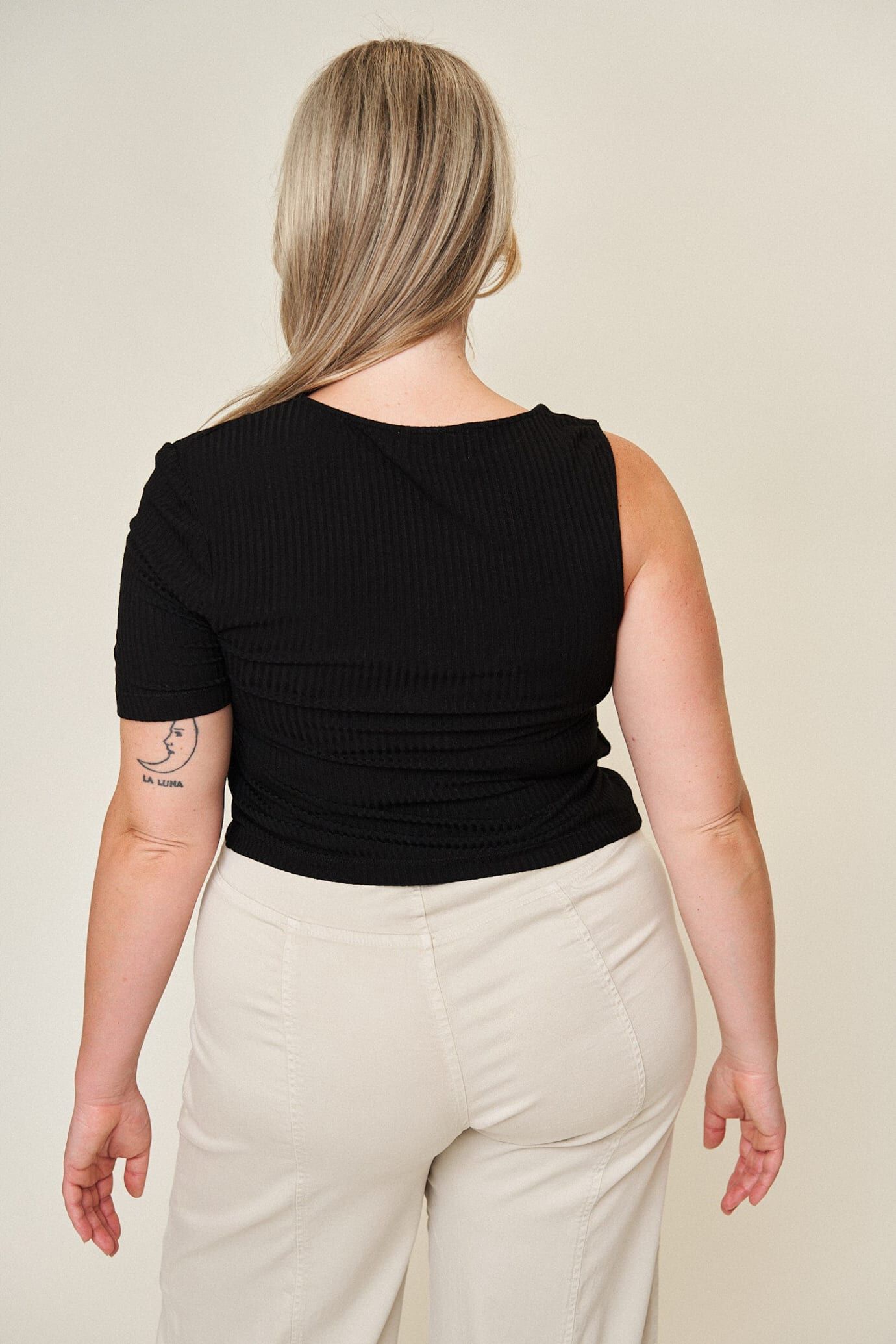 Sammy Cut-Out Top, Black / Black, alternate image number 2