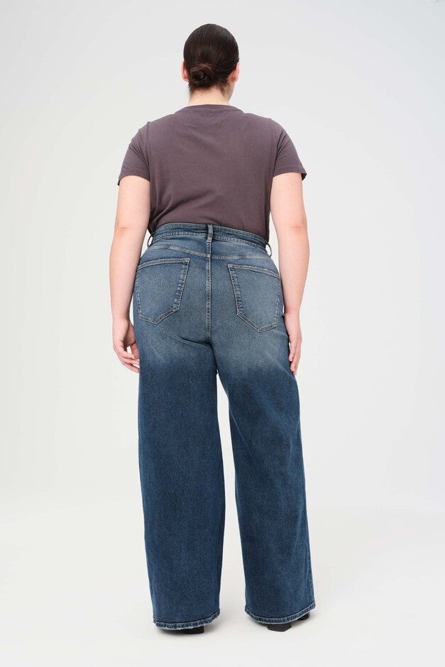 NCE PLUS - WIDE LEG JEANS | SWEET REVENGE, SWEET REVENGE / Dark Wash, alternate image number 2