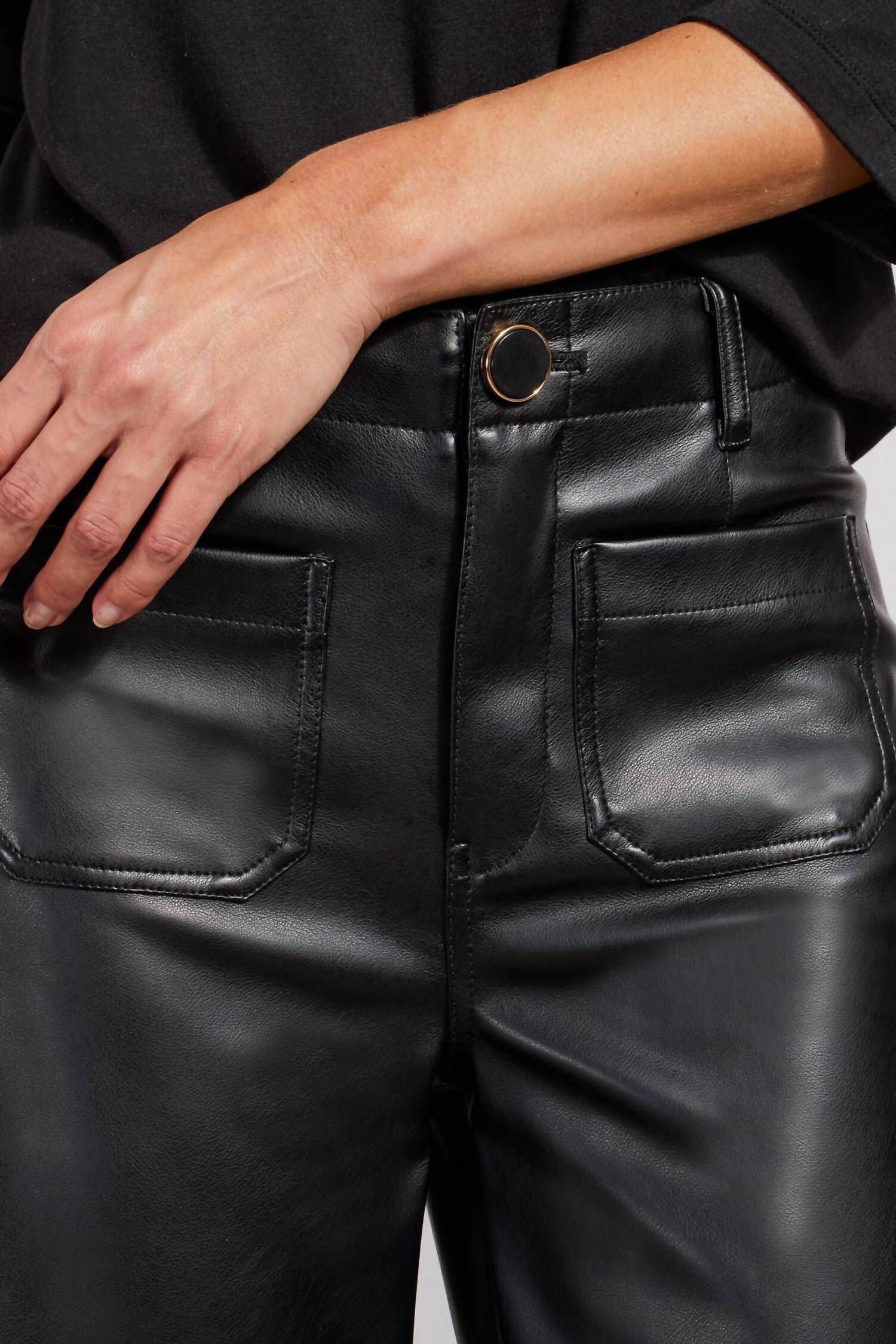 BROOKE HUGGING FAUX LEATHER WIDE LEG CROP PANT IN BLACK, , alternate image number 8