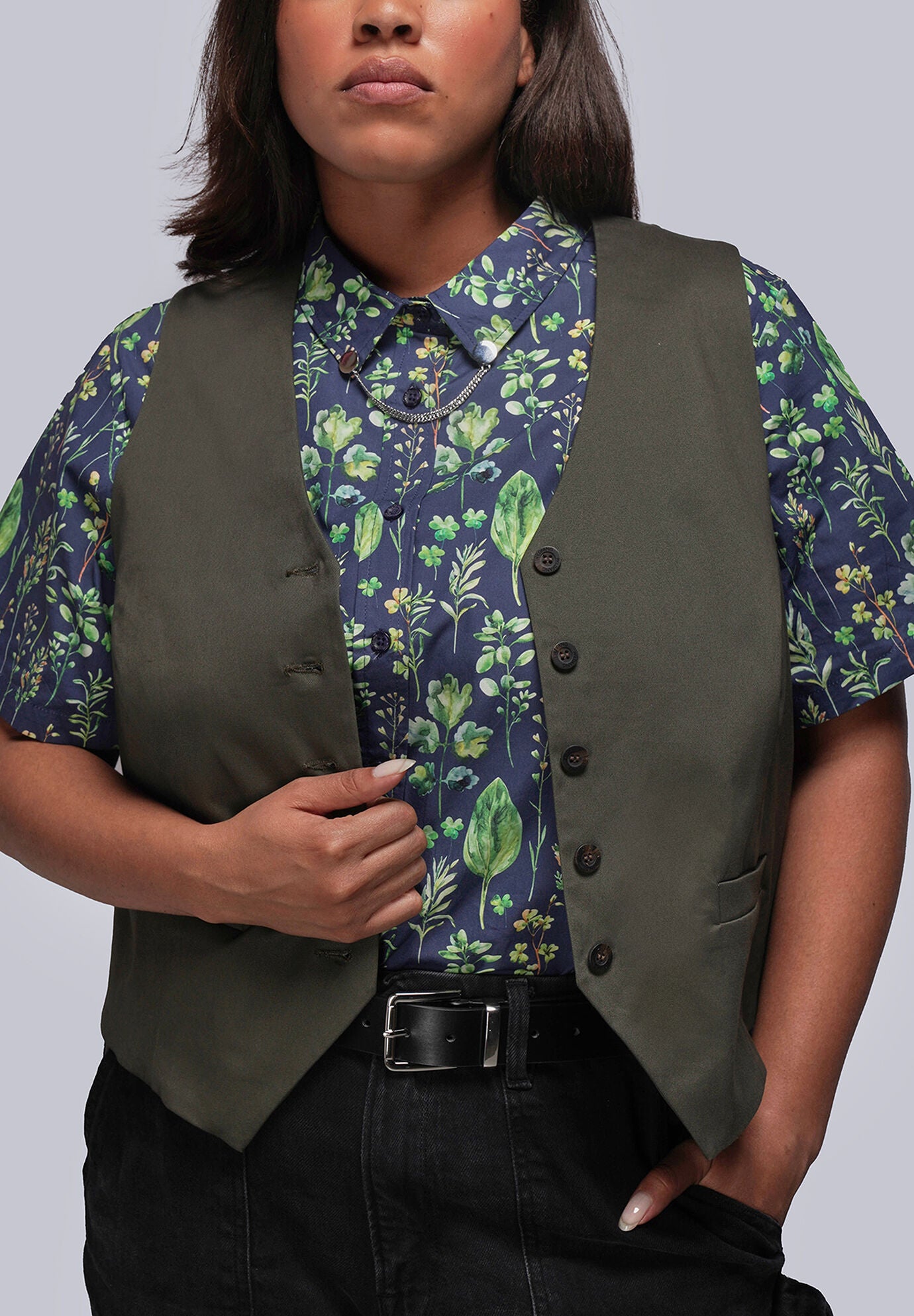 The Essential Vest, SPRUCE / Forest Green, alternate image number 3