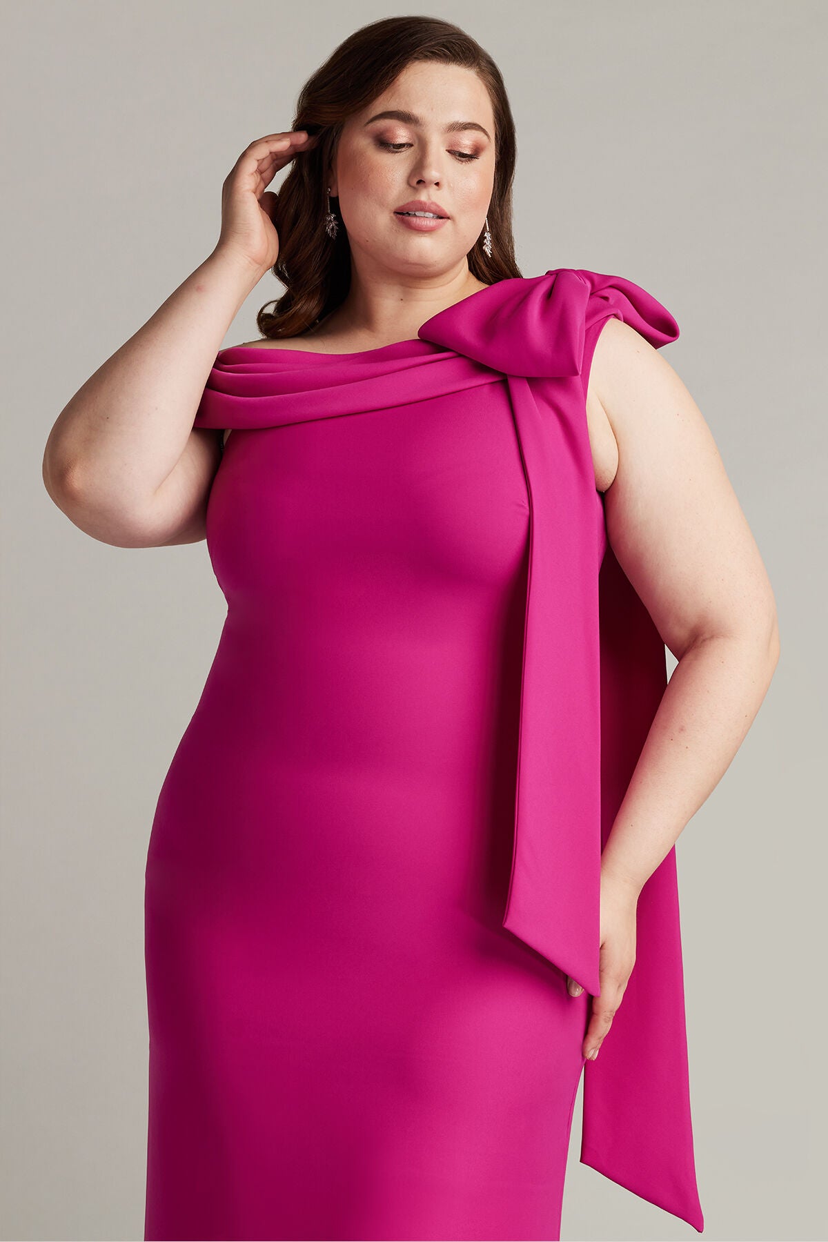Cassia Bow-Shoulder Crepe Gown - PLUS SIZE, HIBISCUS / see-description, alternate image number 4