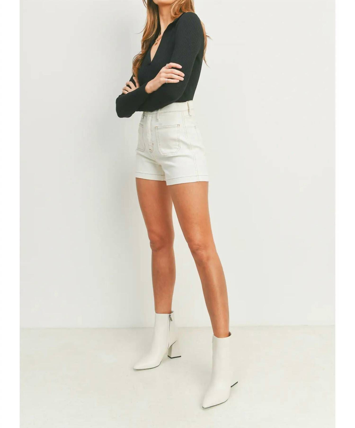 Lucy Patch Shorts In Off White, , alternate image number 4
