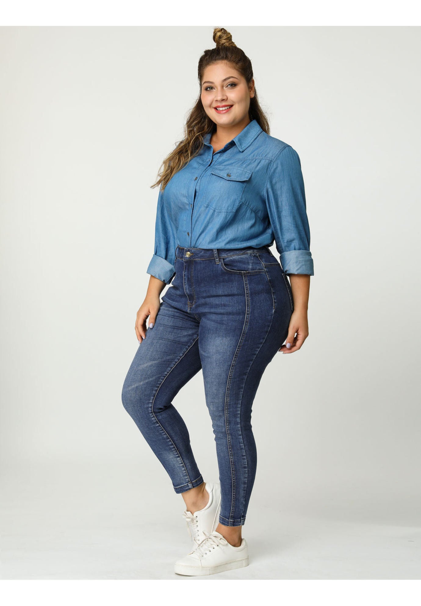 MID RISE STRETCH WASHED SKINNY JEANS DENIM JEGGINGS, Blue / Light Blue, alternate image number 3