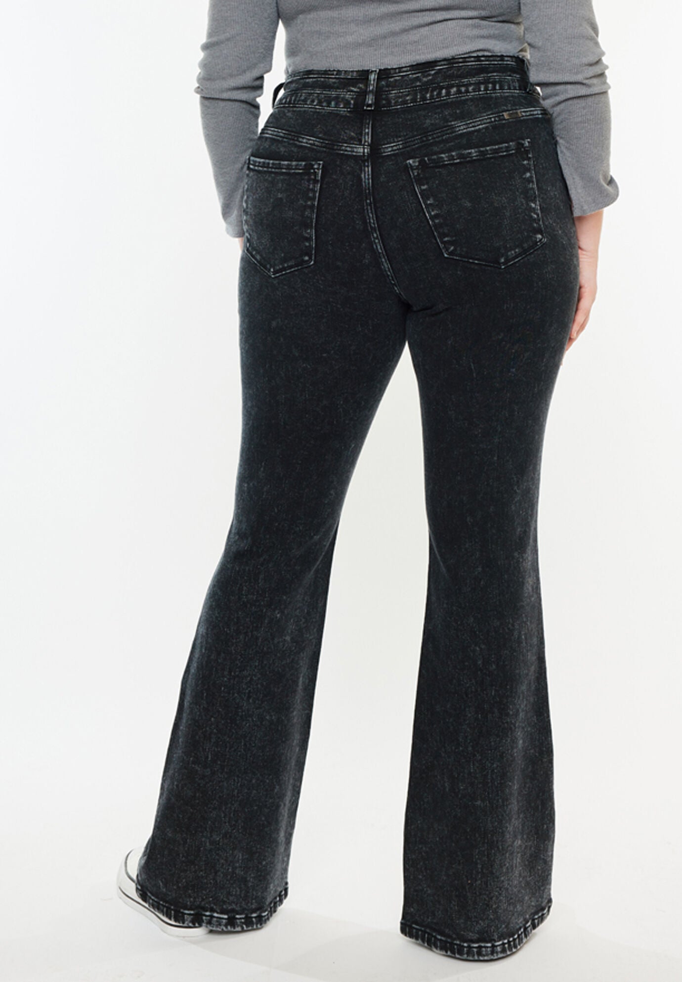 Amirah Ultra High Rise Flare Jeans (Plus Size), Black / Black, alternate image number 5