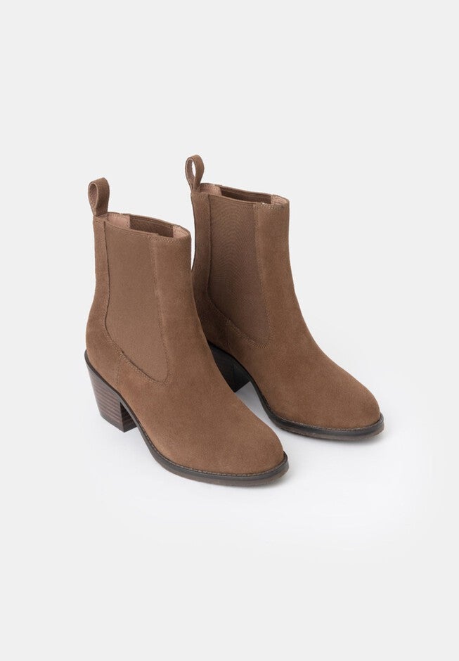 Dakota Chelsea Boots, Brown Sugar / Brown, alternate image number 1