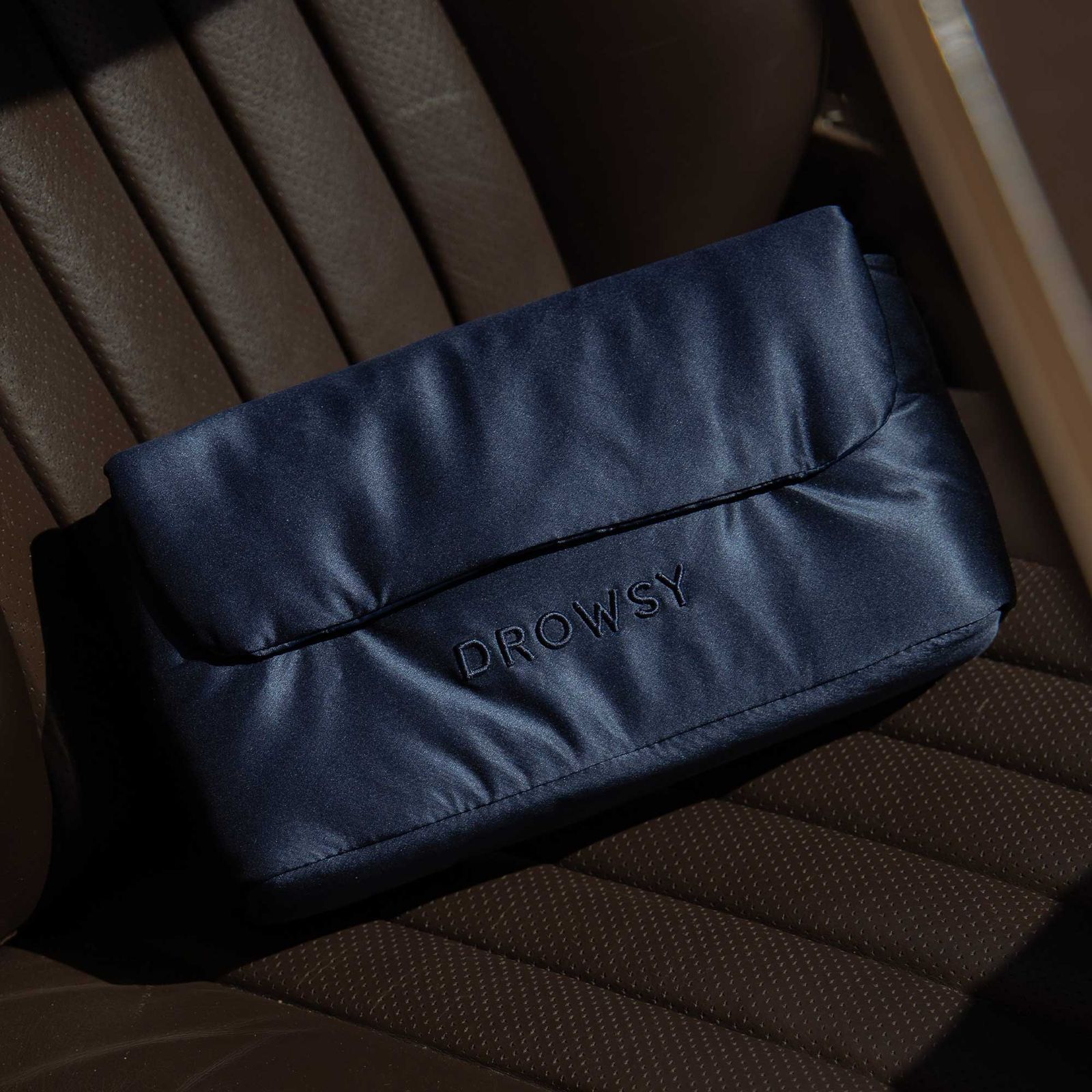 Silk Necessaire Bag, Midnight Blue / Navy, alternate image number 3