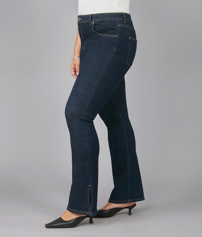 Women's BILLIE-DRB High Rise Bootcut Jeans, Dark Rinse Blue / Navy, alternate image number 2