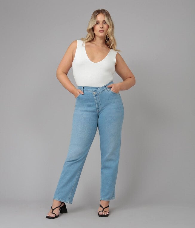 Women's Light Wash High Rise Crossover Jeans, Luster / Light Wash, hi-res image number 0