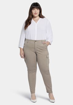 Sheri Slim Jeans with Cargo Pocket
