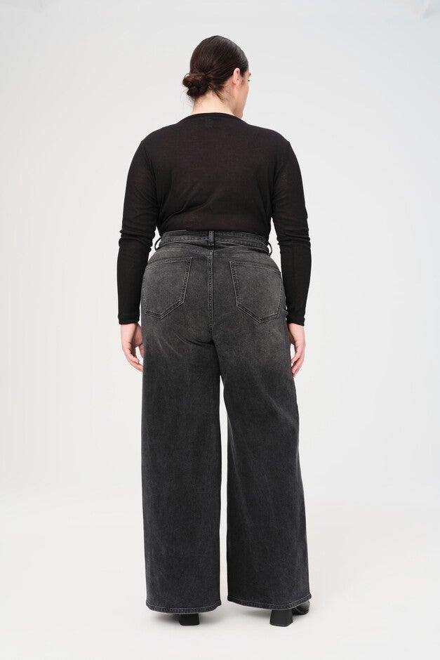 NCE PLUS - RELAXED WIDE LEG JEANS | BLACK BIRD, BLACK BIRD / Black, alternate image number 2