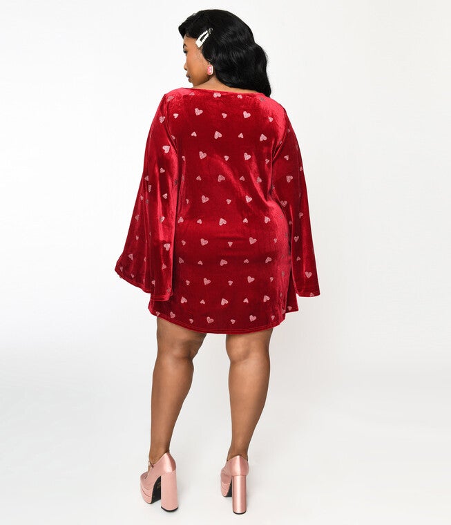 Smak Parlour Plus Size Red Velvet & Pink Heart Downtown Scene Mini Dress, , alternate image number null