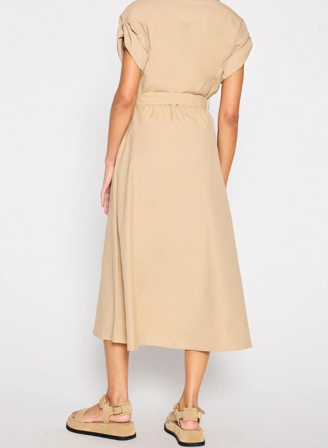 FIA BELTED DRESS IN SAHARA, , alternate image number null