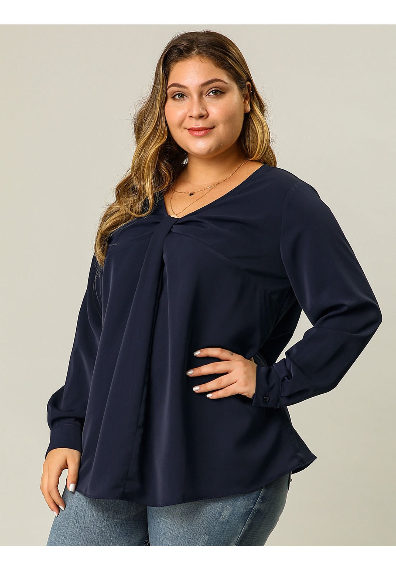 V NECK LONG SLEEVE TWIST KNOT TOP, Dark Blue / Navy, alternate image number 3