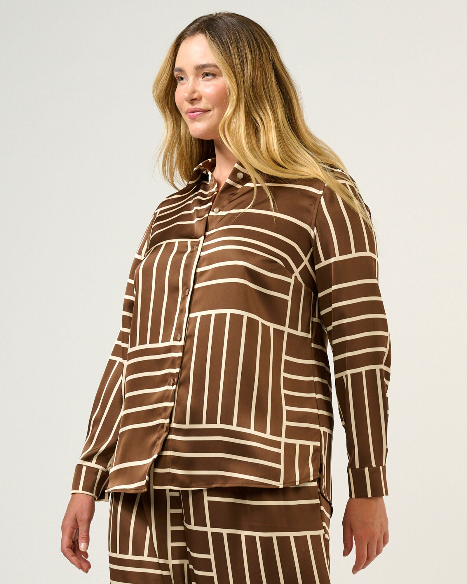 Josie Shirt, CedarCream / Brown, alternate image number 2