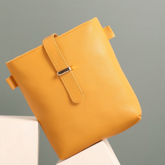 Haute Sauce Women's Structured Sling Bag, Yellow / Yellow, alternate image number null