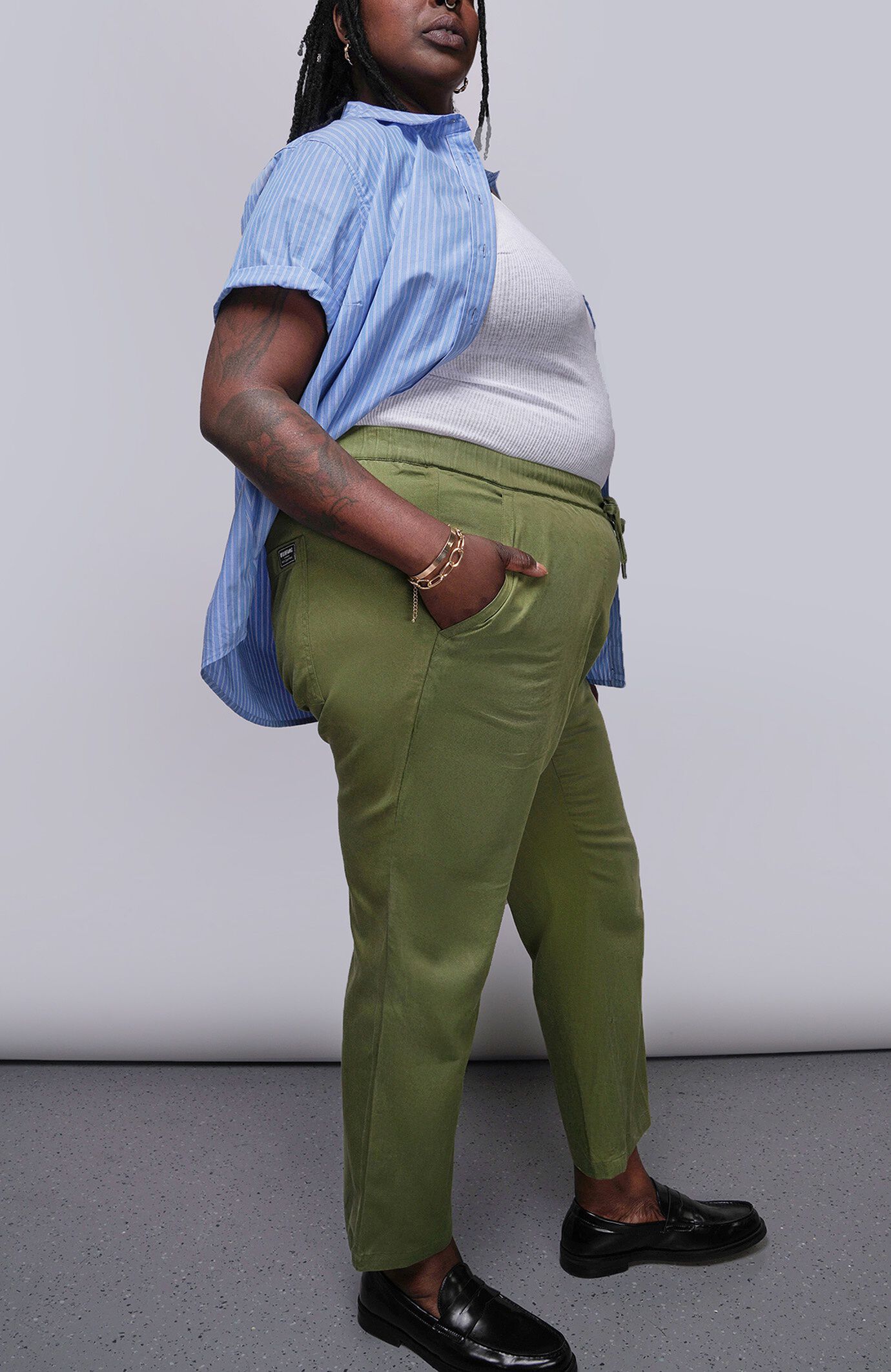 The Everyday Drawstring Pant, Moss Green / Forest Green, alternate image number 1