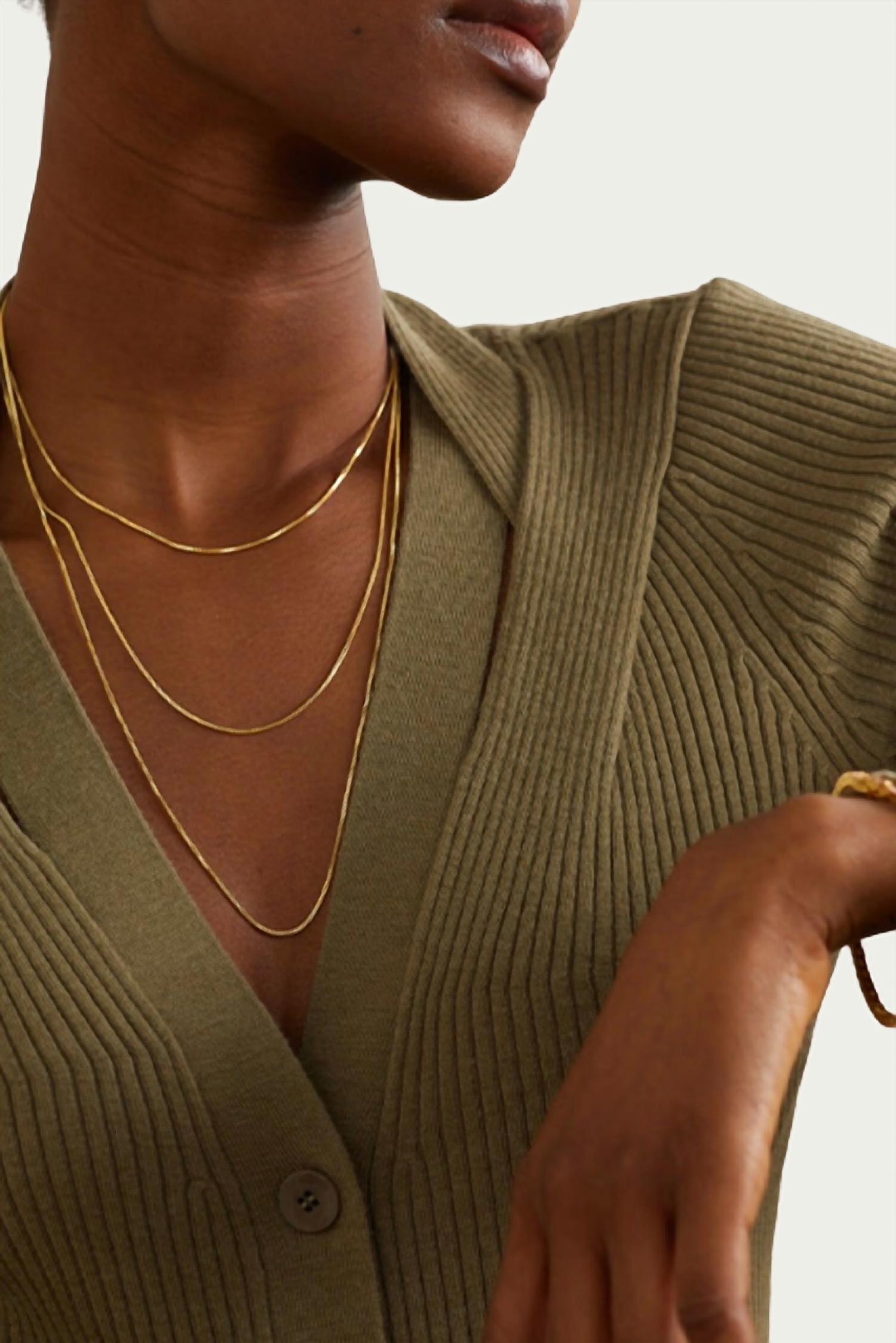 BOX CHAIN NECKLACE IN GOLD, , alternate image number 7