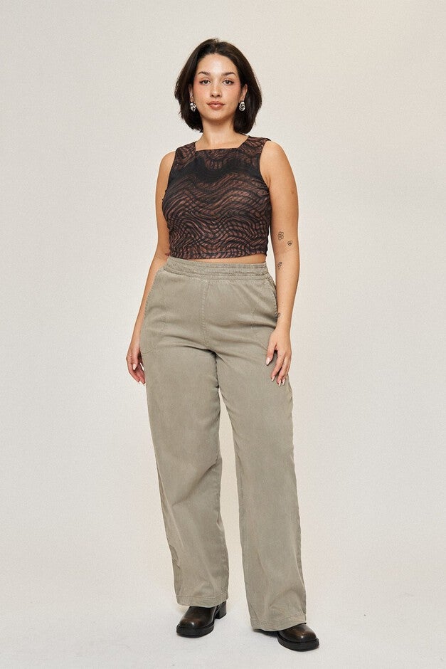 Maya Cotton Tencel Ease Pant, Soft Olive / Olive Green, alternate image number 4