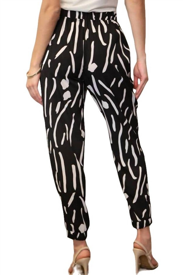 Foster Jogger in Black/White, , alternate image number 2