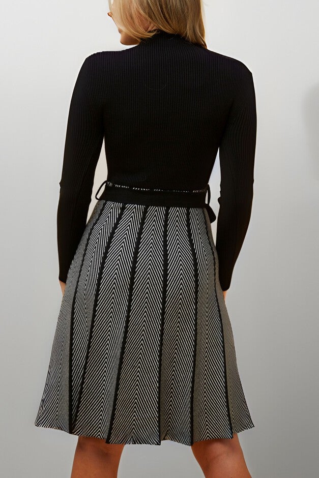 Fiola Dress Knit Solid Mock Herringbone Skirt, Black / Black, alternate image number 4
