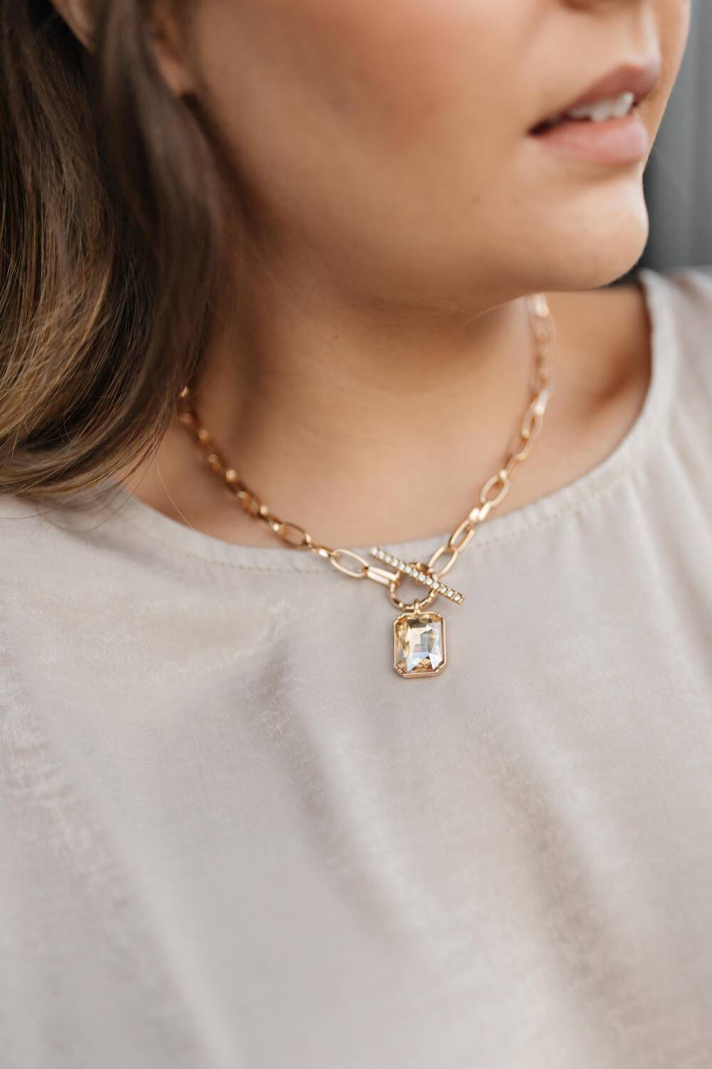 THE JEWEL PENDANT NECKLACE IN GOLD, Gold / Gold, alternate image number 1