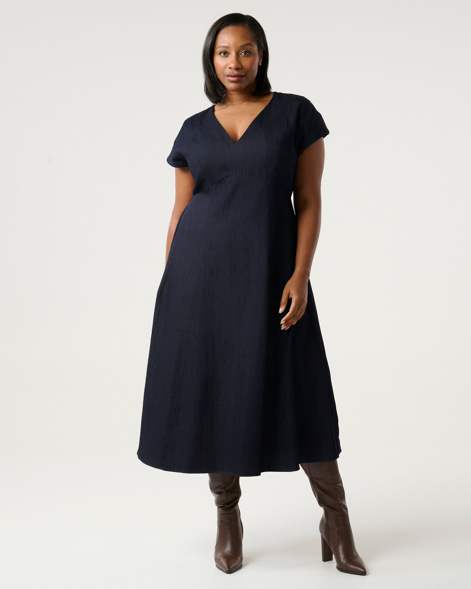 Abbie Denim Midi Dress, Indigo Noir / Navy, alternate image number 2