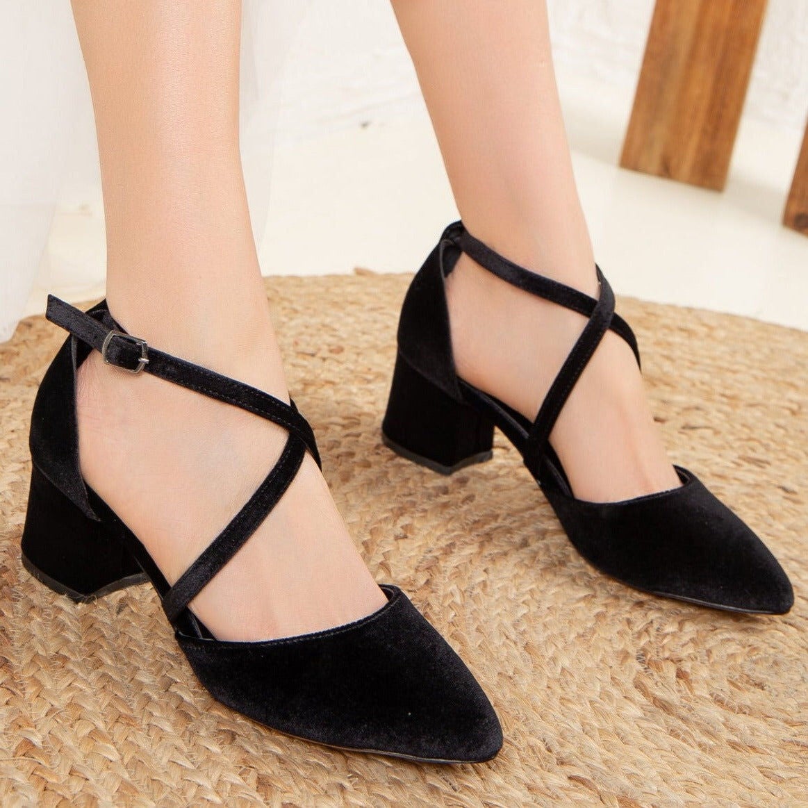 Dolly Low Block Heel Pumps, black velvet / Black, alternate image number 4