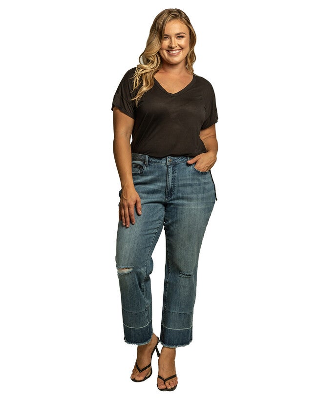 Mary Plus Size High-Rise Cropped Wide Leg Jeans Released Hem, , alternate image number 8