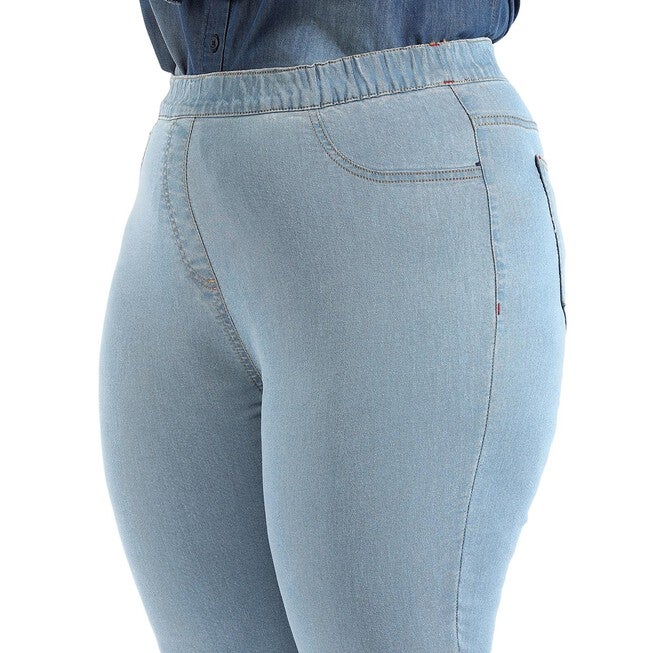 Confirtable Fitted Jeans, , alternate image number null