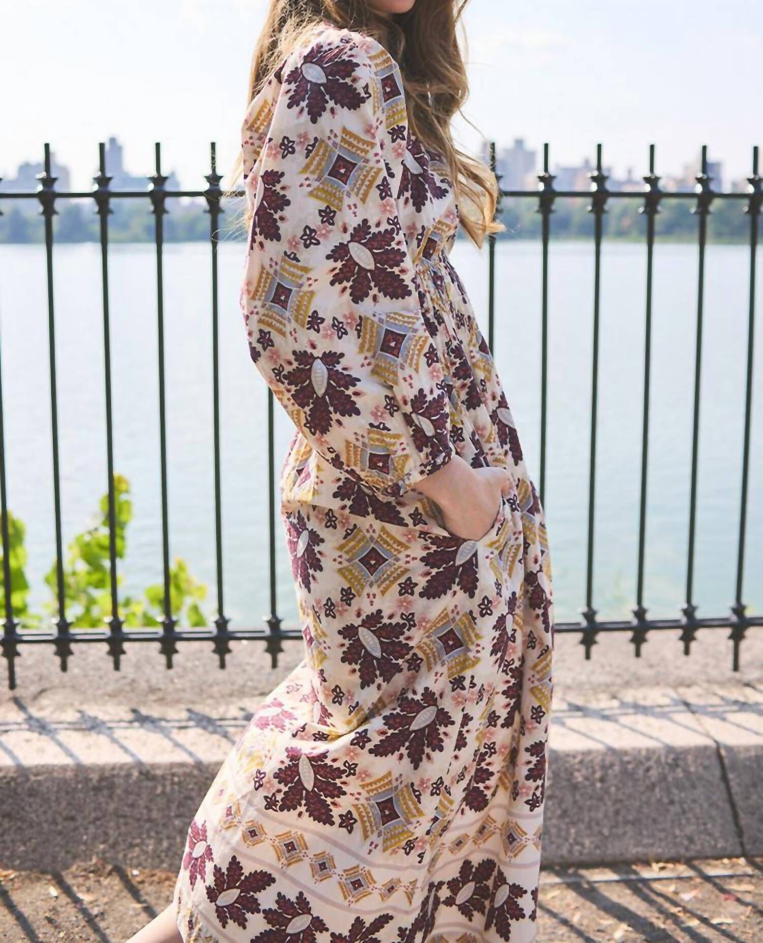 GINGER DRESS IN RETRO FLORAL TURTLEDOVE, , alternate image number 7