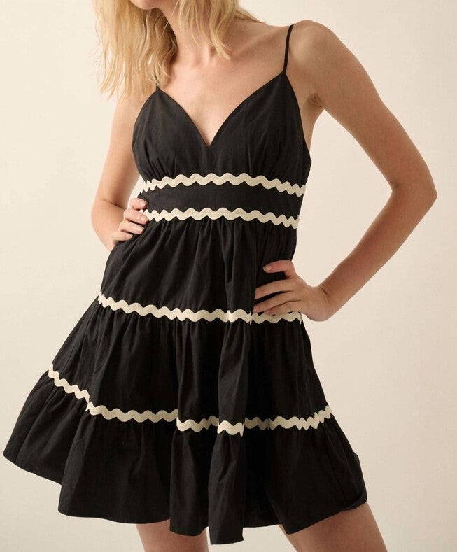 SOLID RICKRACK TRIMMED TIERED MINI SUNDRESS IN BLACK, Black / Black, hi-res image number 0
