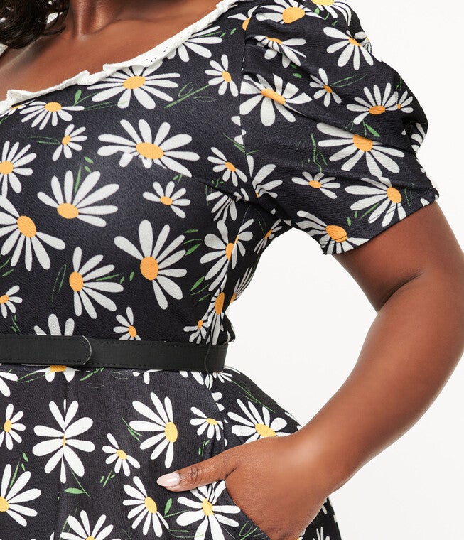 Smak Parlour Black & White Daisy Group Chat Flare Dress, Black White Daisy / Black, alternate image number 2
