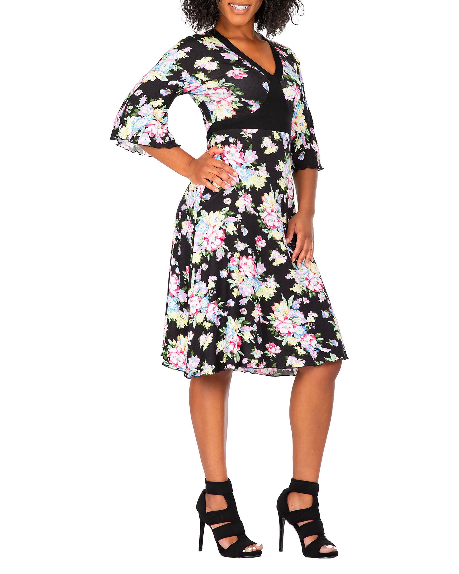 Vienna Women&#39;s Plus Size Spring Floral Print Bell Sleeves V Neck Casual Flowy Mini Dress, Black Floral / Black, alternate image number 3