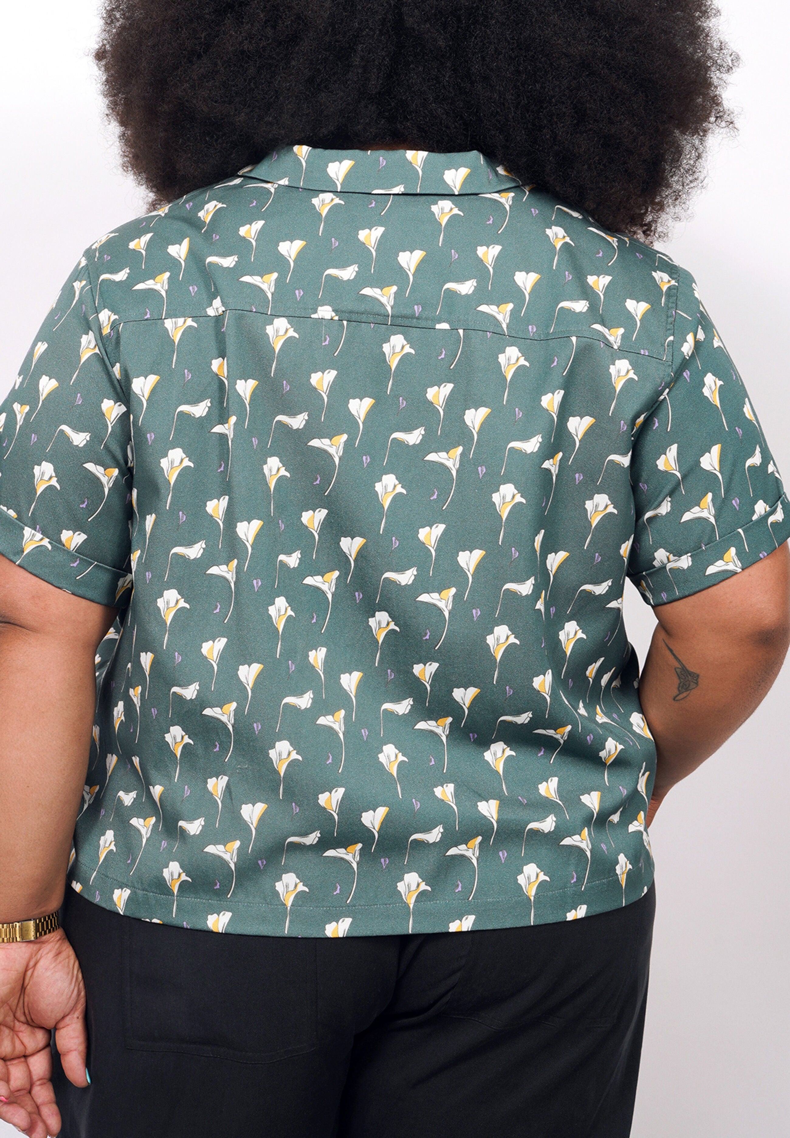 The Everyday Camp Button Up, CALLA LILIES DARK TEAL / Teal, alternate image number 2