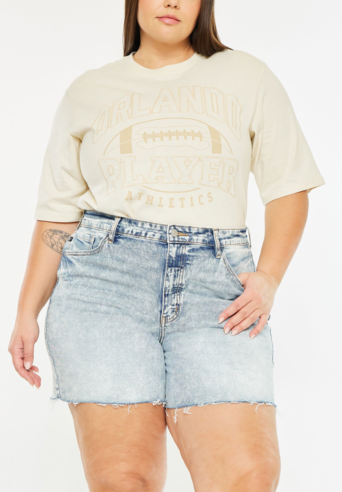 Lina Essentials 90's High Rise Shorts (Plus  Size), Light Wash / Light Wash, hi-res image number 0