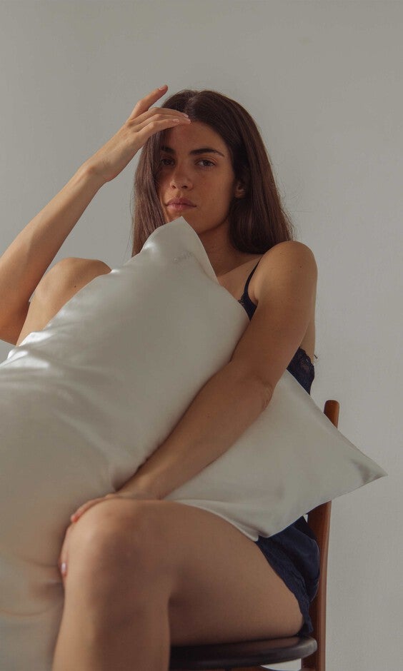 Silk King Pillowcase, Akoya Pearl / White, alternate image number null